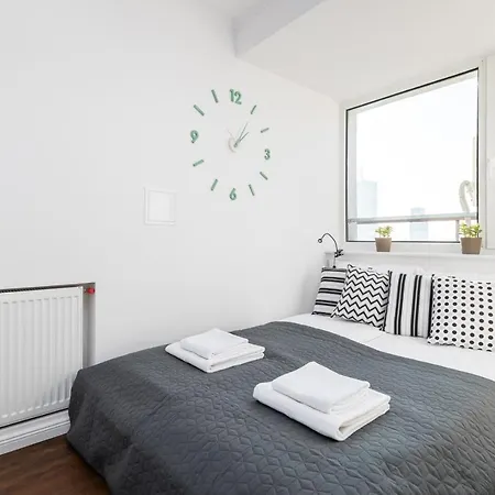 Rent Like - Zlota 11 *